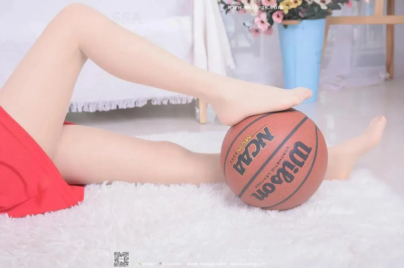 [SSA丝社]超清写真 NO.325 素素小姐姐放假在家穿丝袜陪你玩篮球(下) [79P]插图4